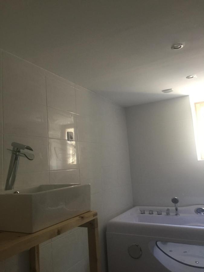 Volonne Chambres D'Hotes La Voute מראה חיצוני תמונה